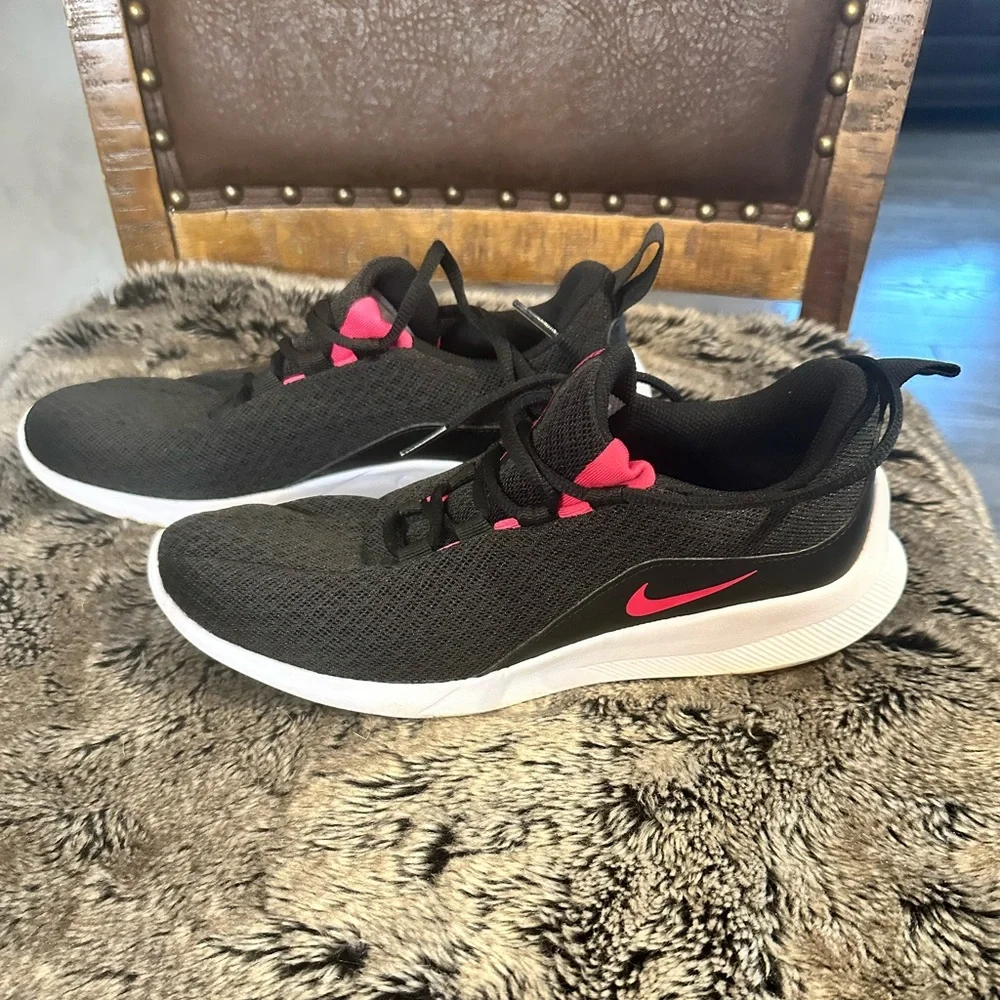 Nike Renew Rival Black and Pink Sneakers, size 6
